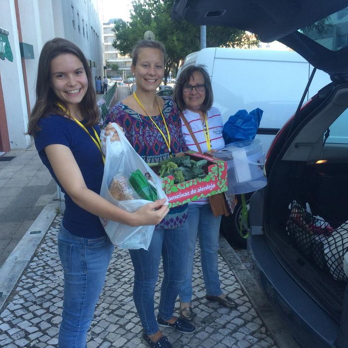 Copy of Volunteers-collecting-food-1