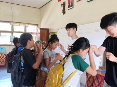 Pejeng (Ubud) - Teaching English